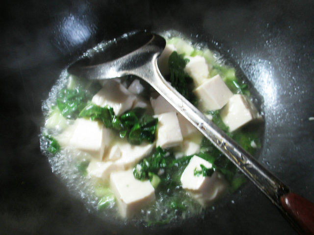 君叠菜煮豆腐步骤5