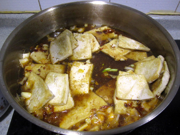 青蒜豆腐煲#多效护理步骤7