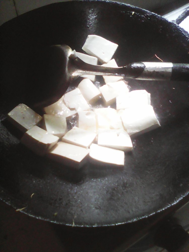豆腐炒藕步骤3