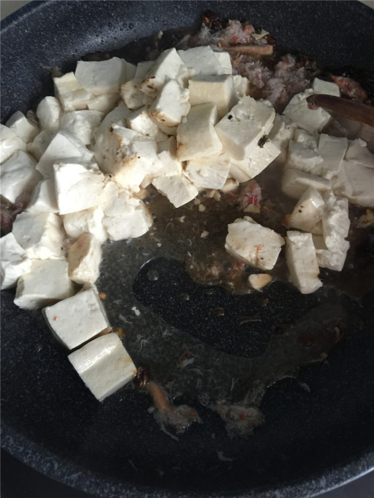 蟹肉烩豆腐步骤7