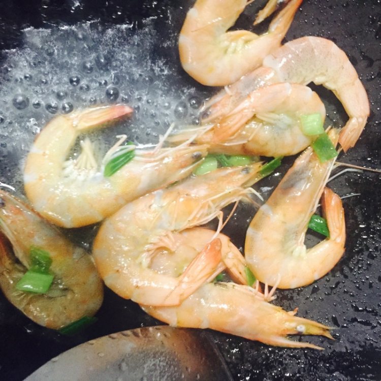 豆腐鲜虾煲步骤5