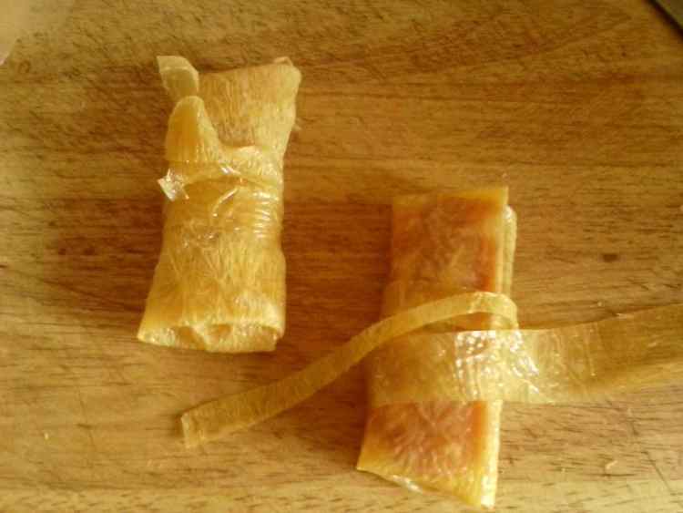 焖油豆皮肉卷步骤5