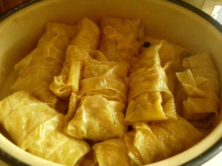 焖油豆皮肉卷步骤6