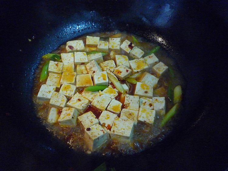 蒜苗烧豆腐步骤10