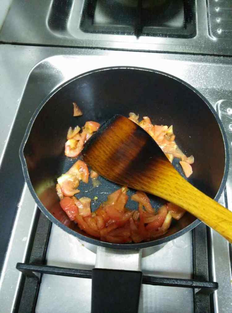 西红柿豆腐汤步骤5