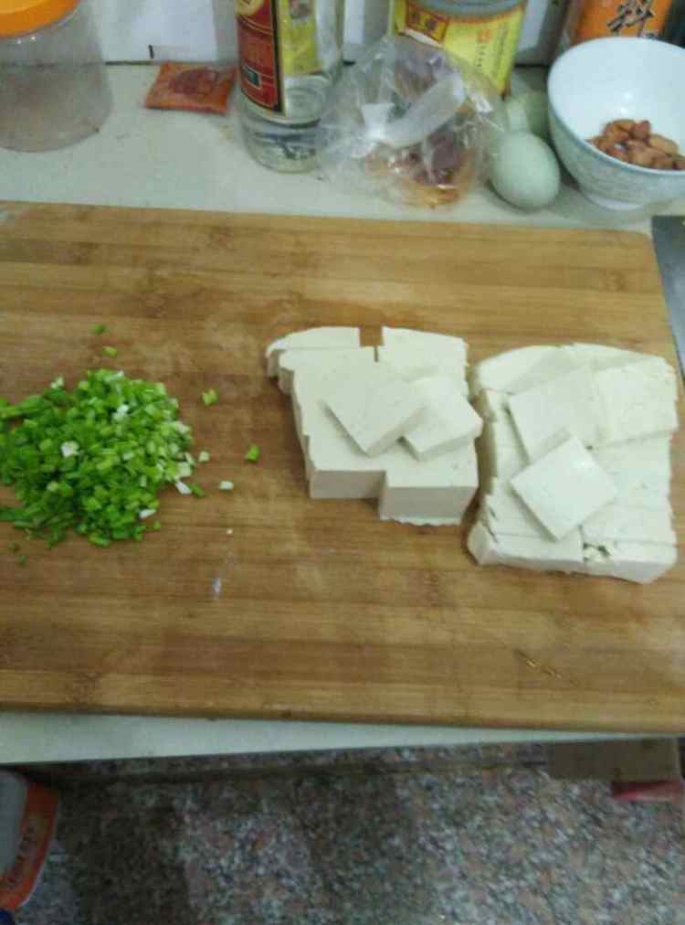 家常炒豆腐步骤2