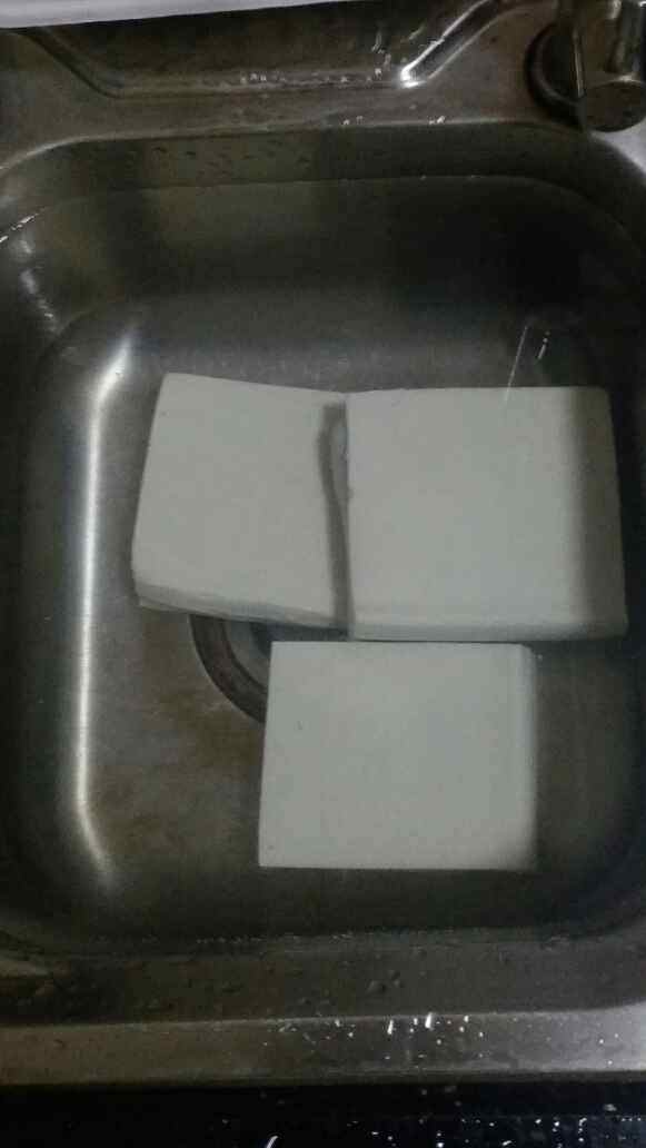 改良版麻婆豆腐步骤1