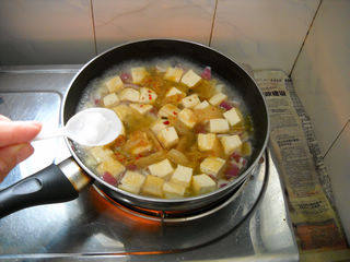 辣白菜海米烧豆腐步骤6
