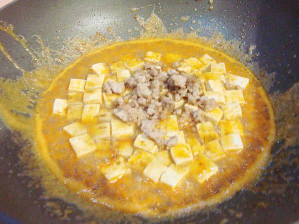 大对虾酱烧豆腐步骤7