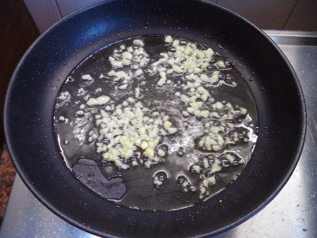 家常豆腐煲步骤3