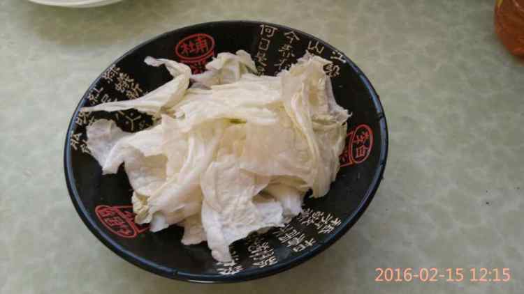 白菜豆腐肉圆汤步骤2
