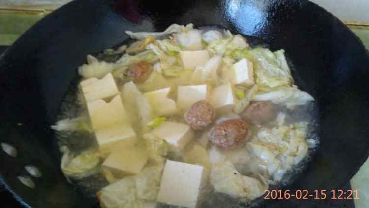 白菜豆腐肉圆汤步骤6