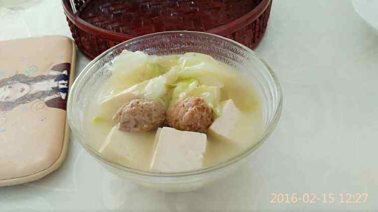 白菜豆腐肉圆汤步骤7