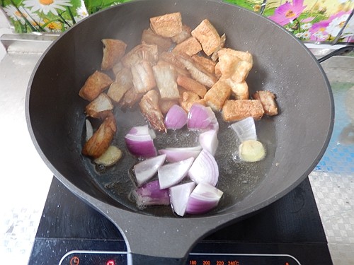 干锅鱼腩豆腐步骤7