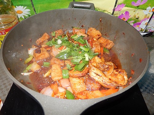 干锅鱼腩豆腐步骤11