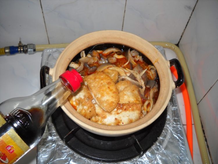 麻辣砂锅豆腐煲步骤11