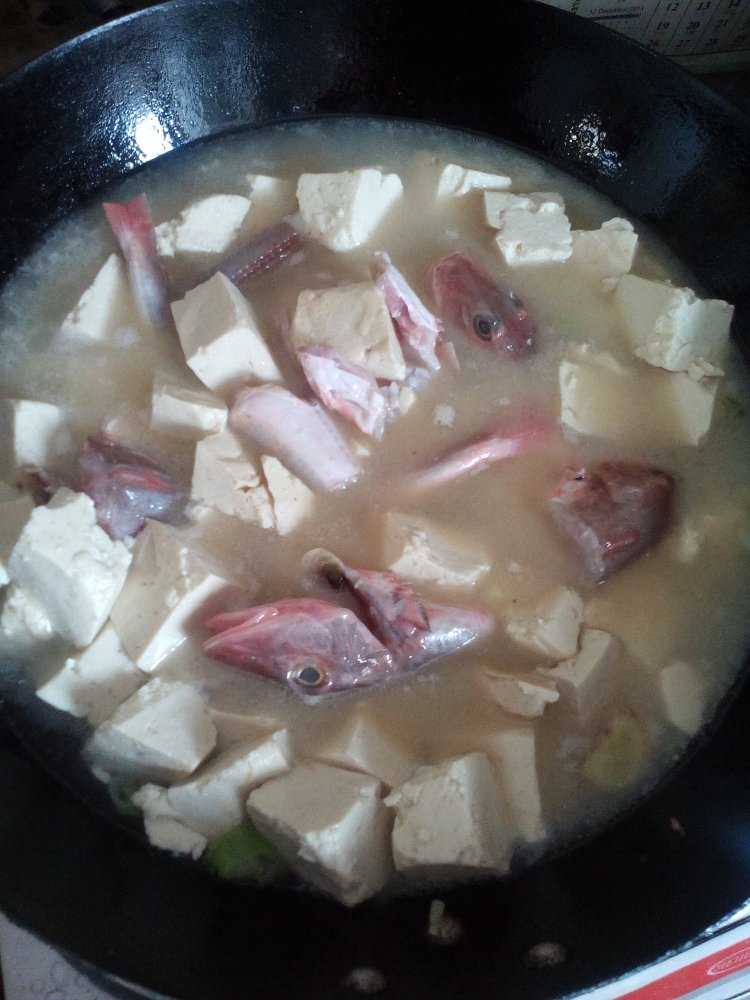 红头鱼炖豆腐步骤6