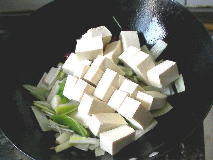 炒豆腐步骤6