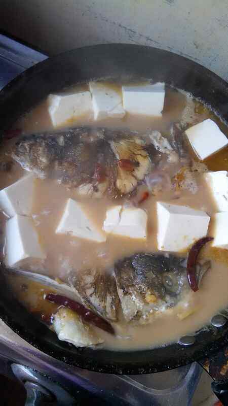 鲢鱼头炖豆腐步骤10