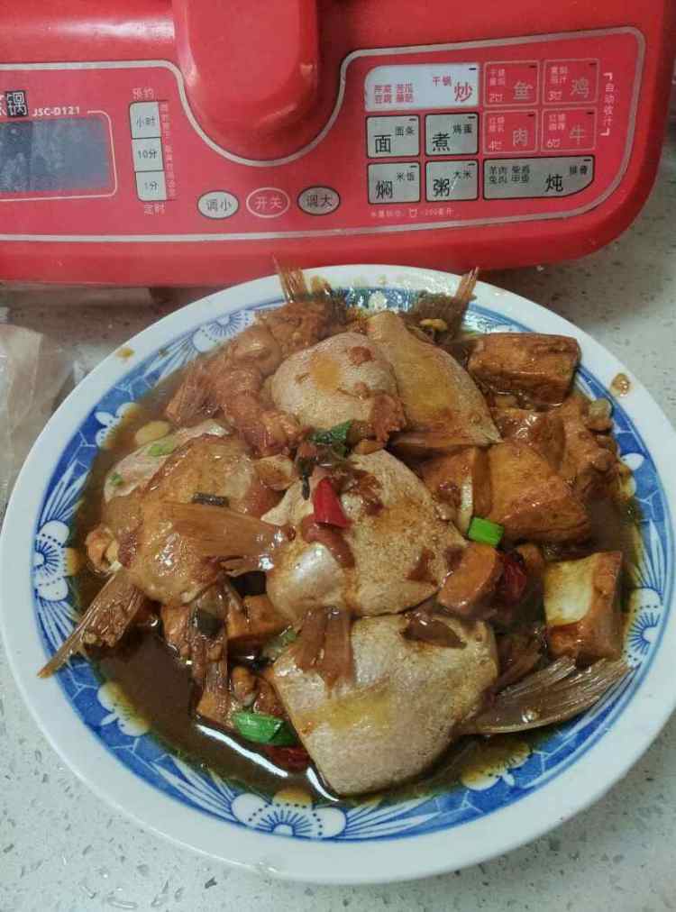 鱼鳍炖豆腐步骤5