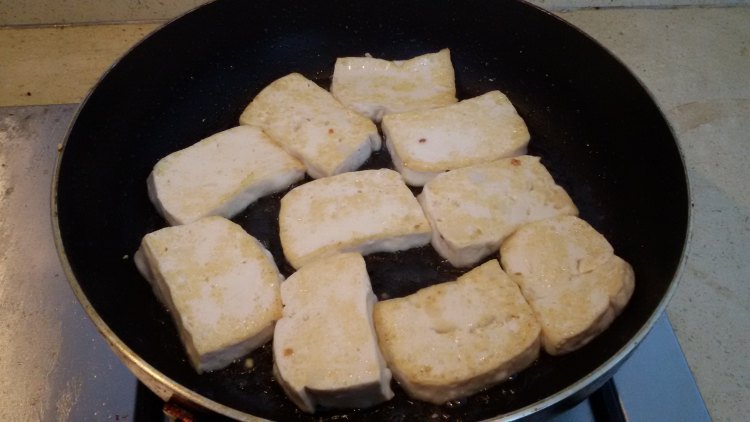 虾香豆腐步骤4