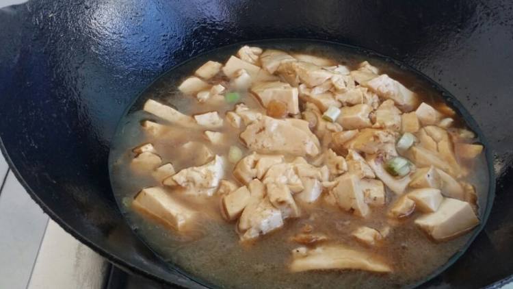 酱油炖豆腐步骤6