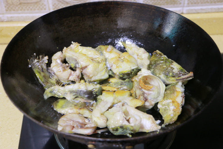鲶鱼豆腐汤步骤7