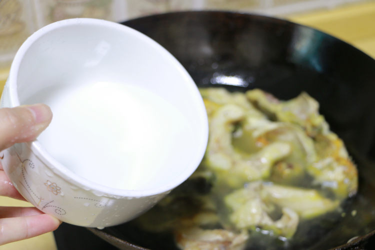 鲶鱼豆腐汤步骤8