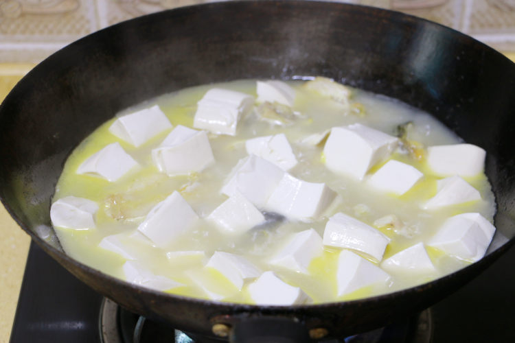 鲶鱼豆腐汤步骤15