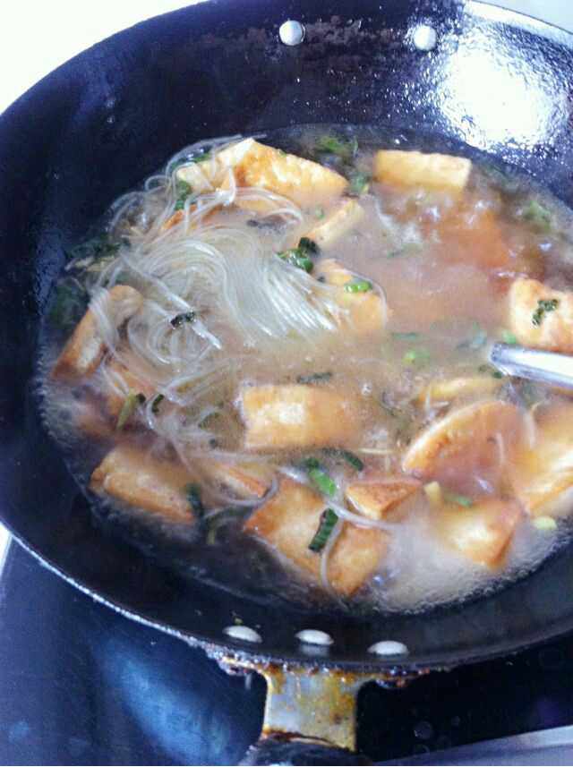 豆腐炖粉丝步骤13