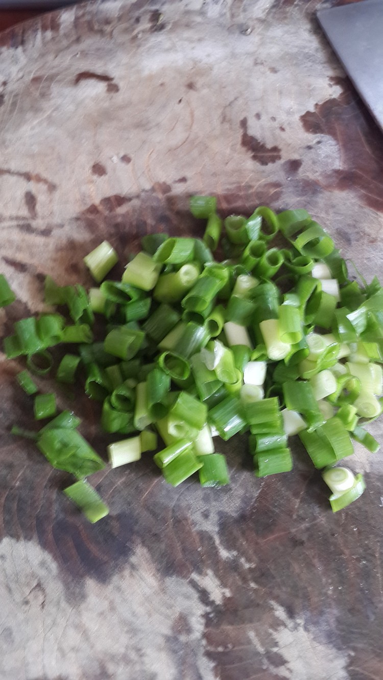 葱花扒豆腐步骤1