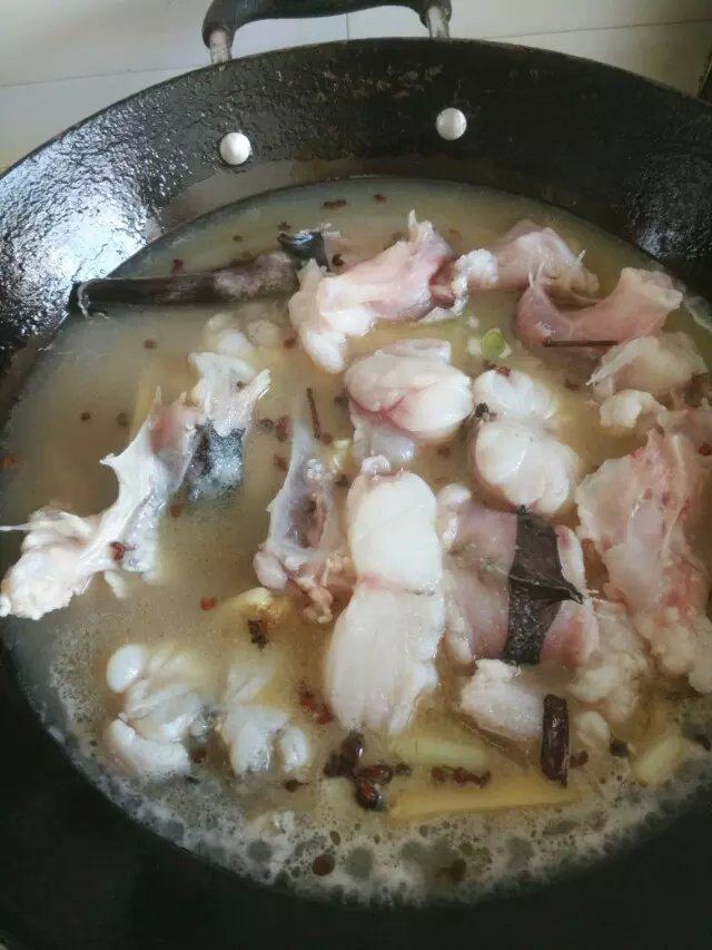 丑鱼豆腐汤步骤11