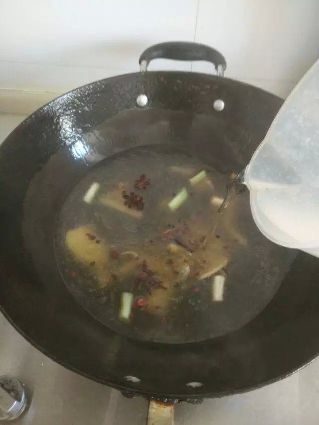 丑鱼豆腐汤步骤6