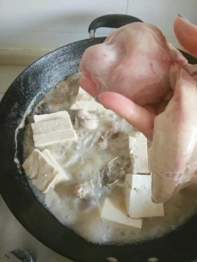 丑鱼豆腐汤步骤14
