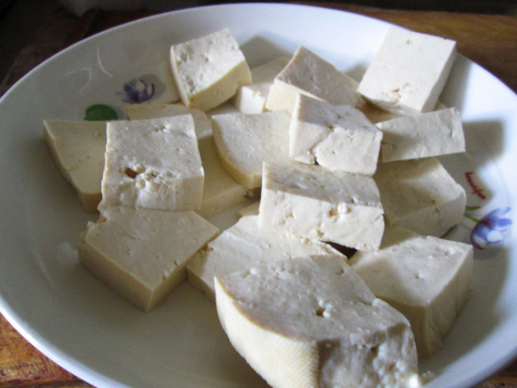 鱼香肉沫烧豆腐步骤2