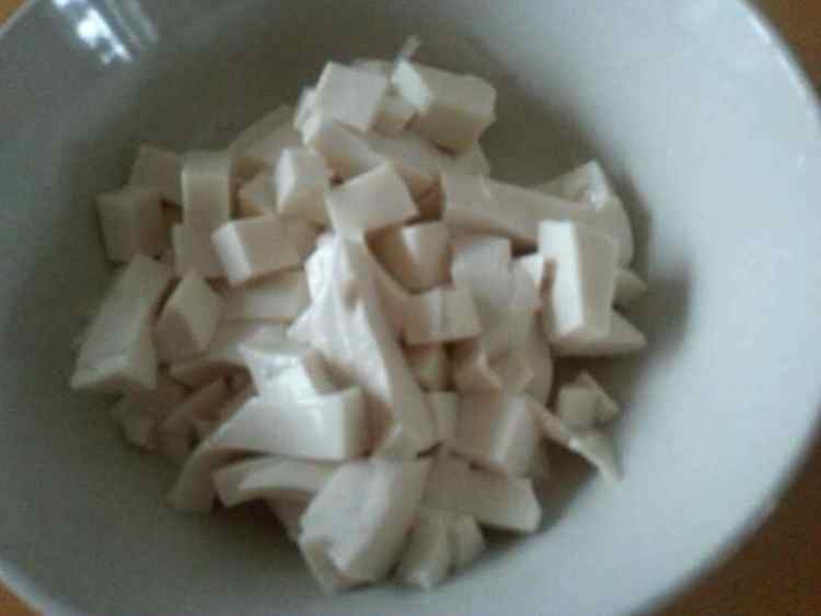 金针豆腐玉米羹步骤2
