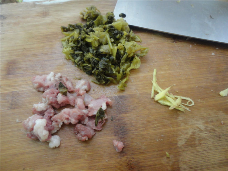 咸菜豆腐步骤2