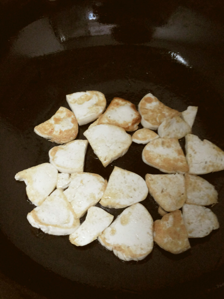 香茹炖豆腐步骤3