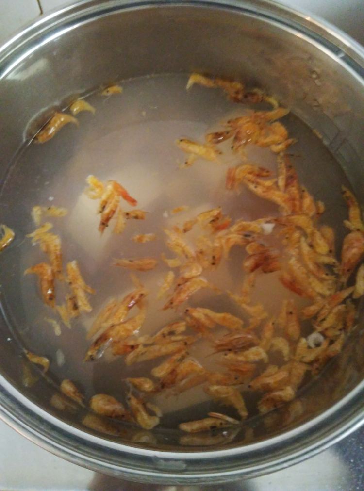 虾米豆腐丝瓜汤步骤4