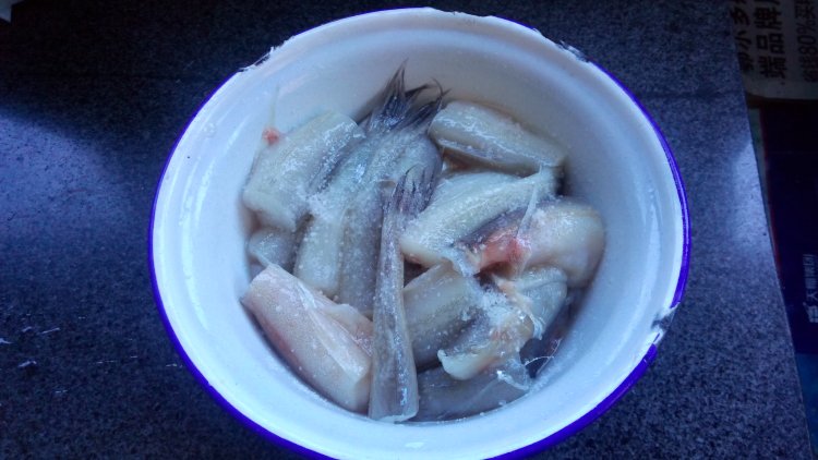 豆腐龙头鱼汤步骤2