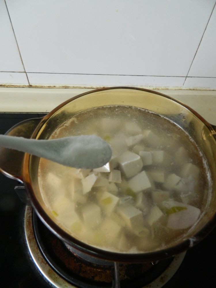 芋头豆腐汤步骤8