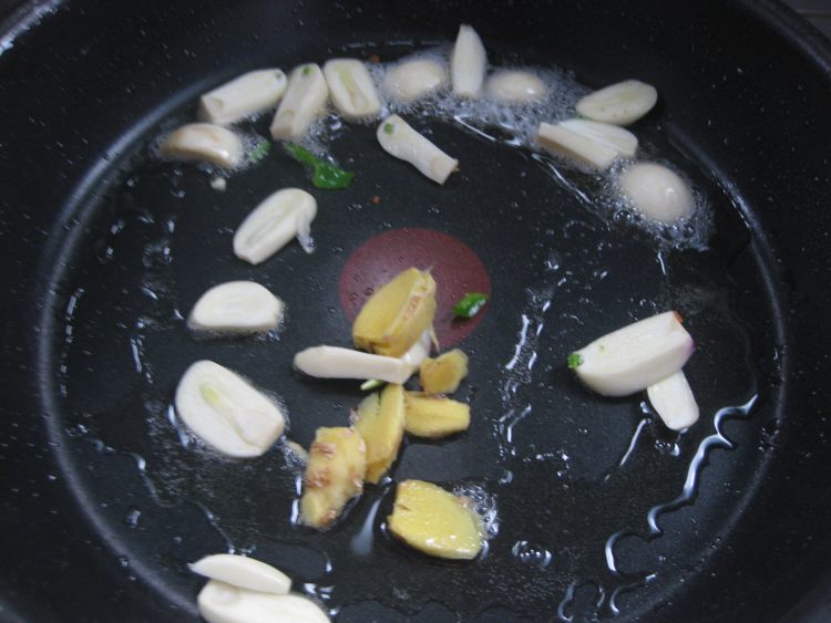 干锅柴火豆腐步骤6