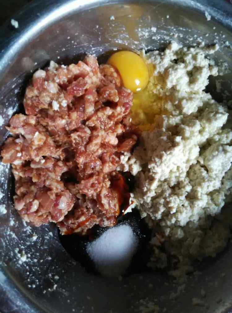 肉豆腐丸子步骤2