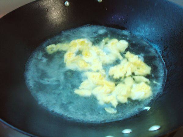 豆腐蘑菇鸡蛋汤面步骤4
