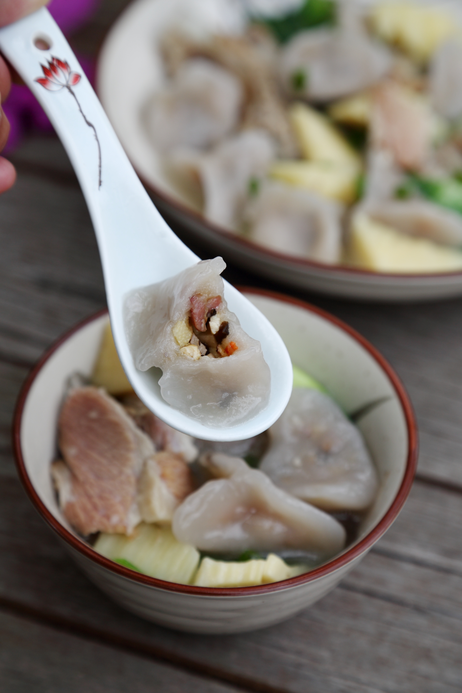 腌笃鲜芋饺步骤7