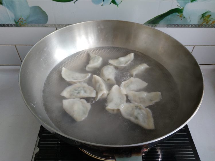 鲜肉鸡蛋韭菜水饺步骤11