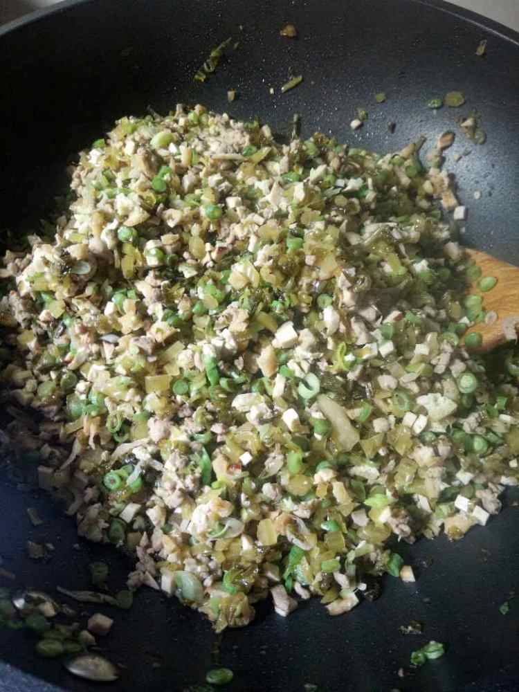 咸菜豆角大馄饨步骤10
