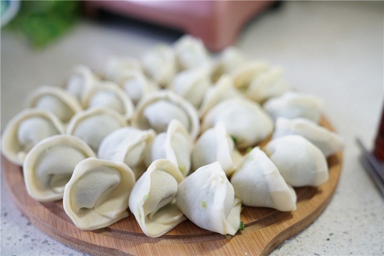 酱汁韭菜馄饨步骤5