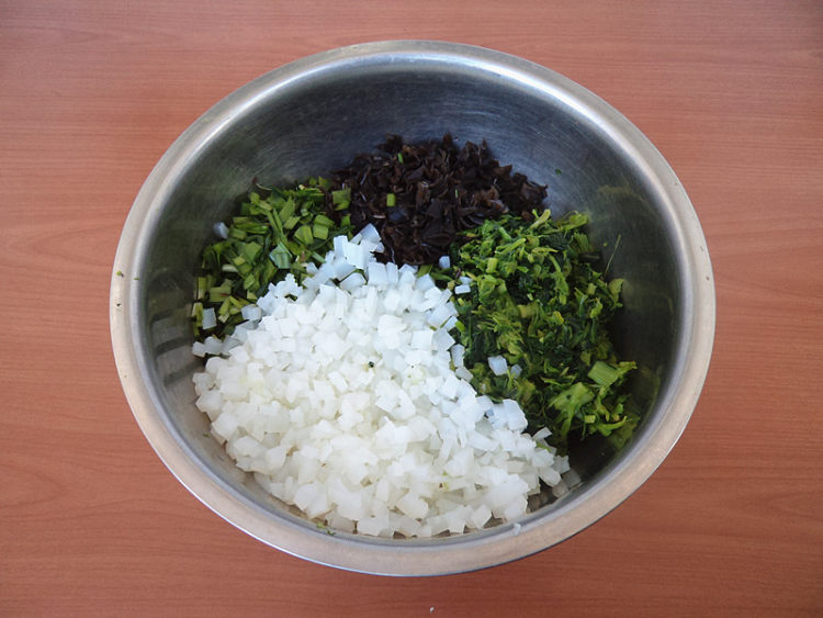 海米焖子菠菜馅水饺步骤7