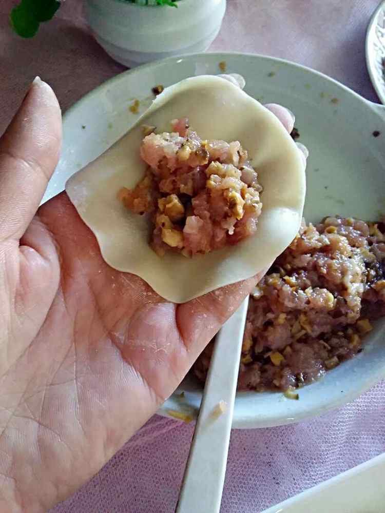 瘦肉香菇饺子步骤4